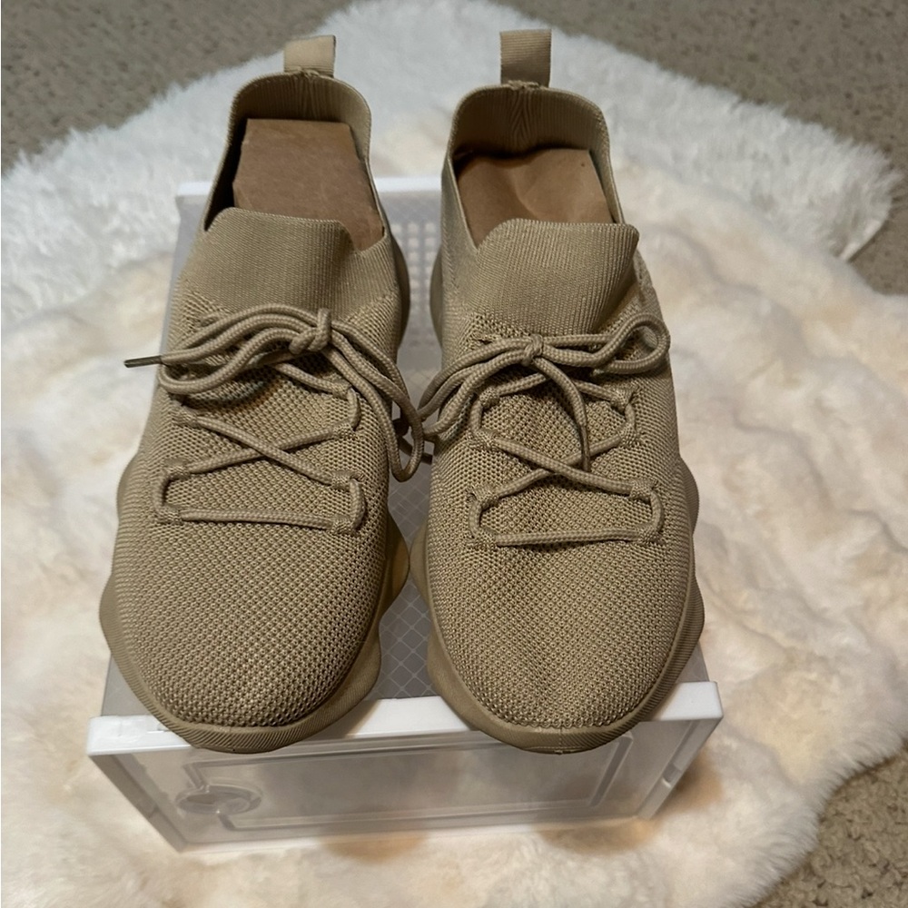 Beige Neutral Lace-Up Fly Knit Sneakers•12